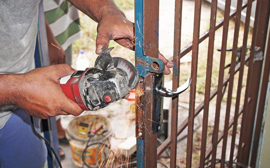 Allauch artisan professionnel serrure porte blindee